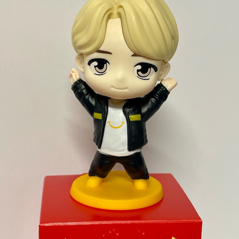 Tiny Tan Encore Edition Mc Donald’s BTS Jimin, Happy Meal Figure.